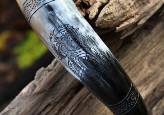 Viking Drinkhoorn Fenrir met Standaard