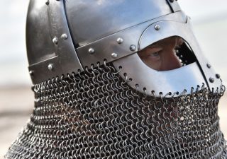 Vendel-periode spangenhelm met Malienkolder Aventail