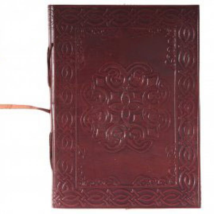 Ledergebundenes Tagebuch mit keltischem Mandala