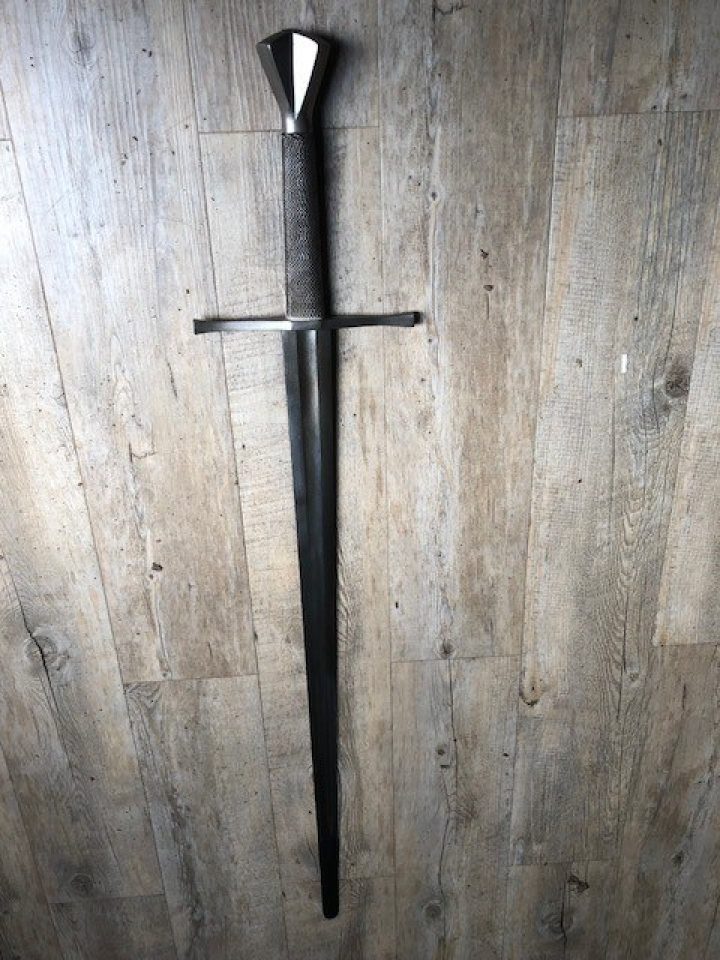 ​Mittelalter 1.5 hand Schwert, Klasse B​ mit Stahldrad Handgevest (AUSVERKAUF)