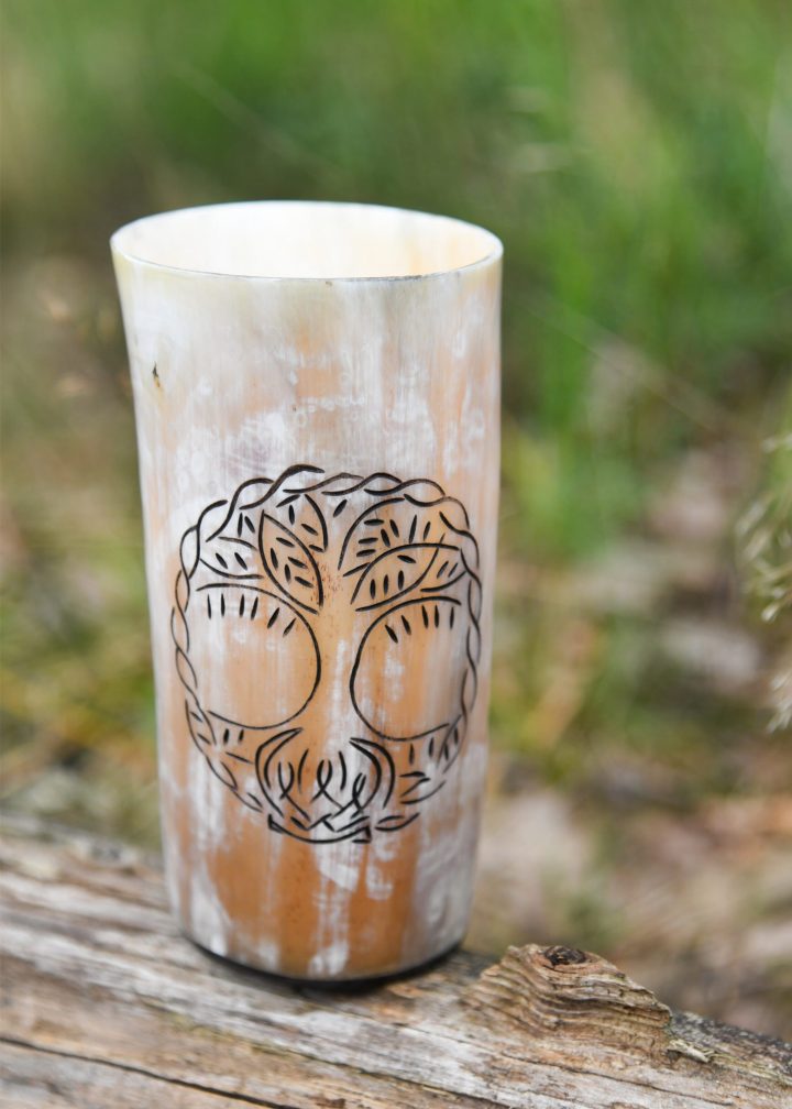 Viking Yggdrasil drinkbeker van echt hoorn, zonder handvat