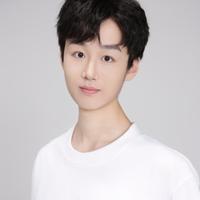 백여진(바이위전)