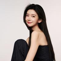 吴翎薇