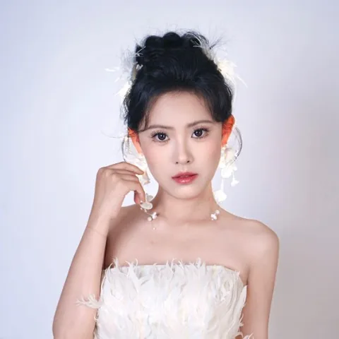 闫欣悦
