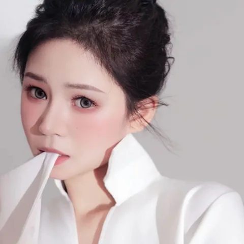 张黎心