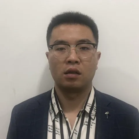 戚洁
