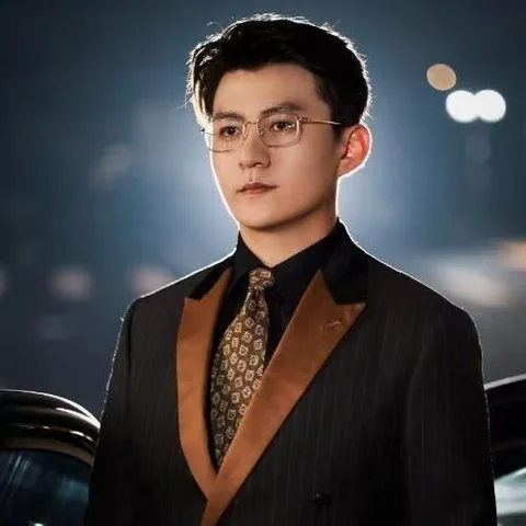 杨垚