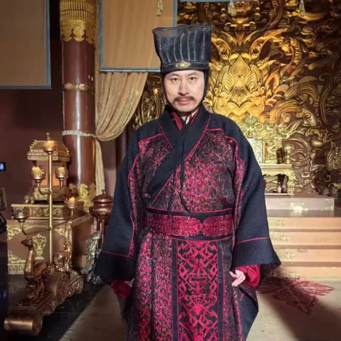 张焰
