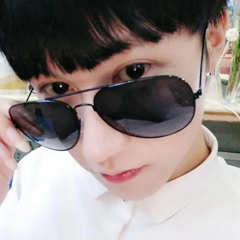 李龙