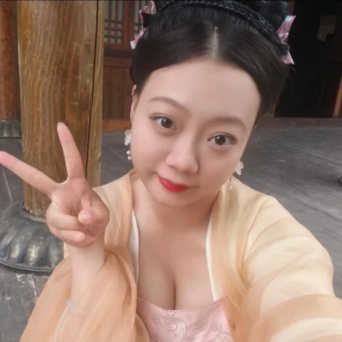 潘佳莹