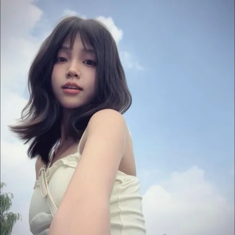 岳洛茜