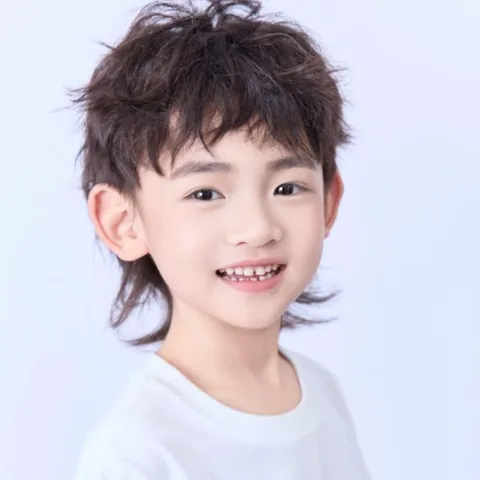 杨佳航