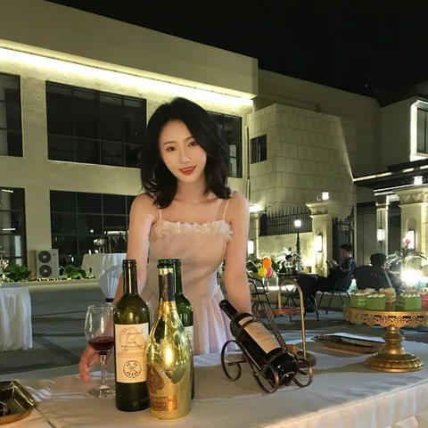 伊珞