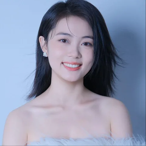 赵卉