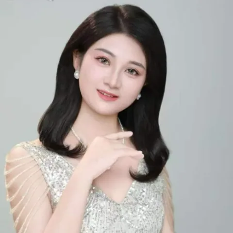 闫许芳