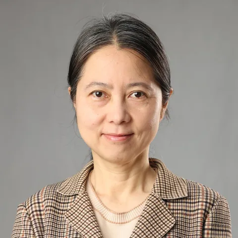 李俏