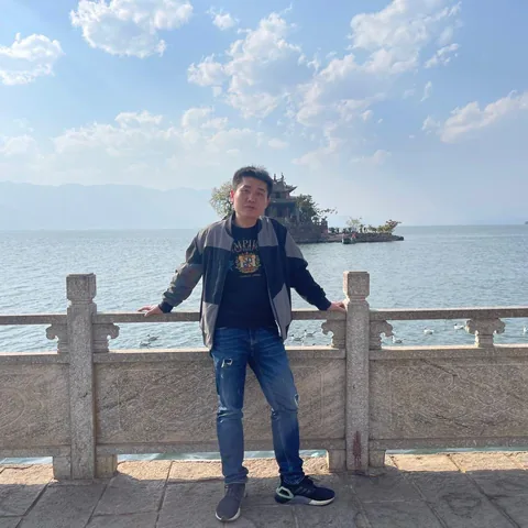 余浩