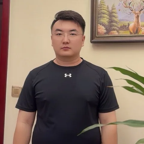 曹伟华