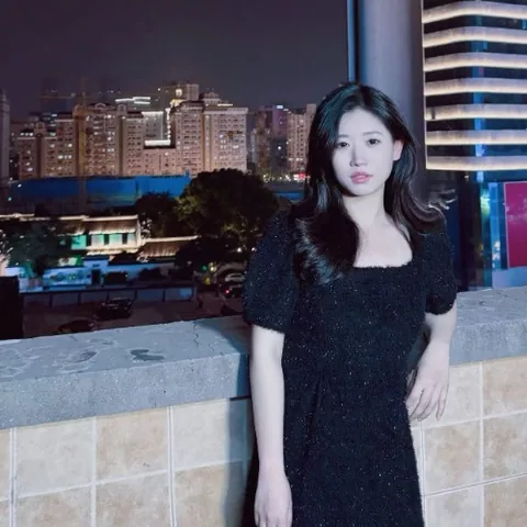 任佳怡