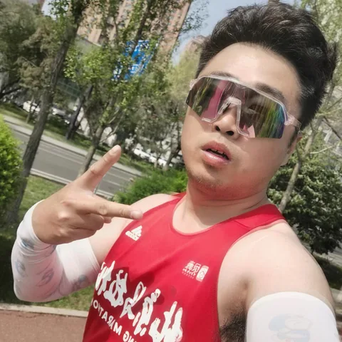 张添贺