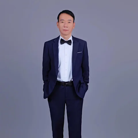 逯小明