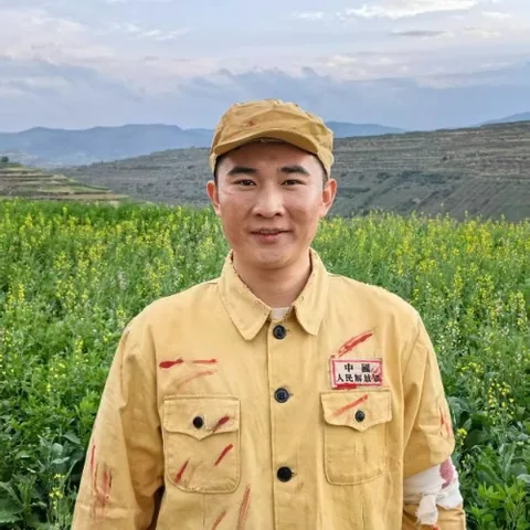 贺磊