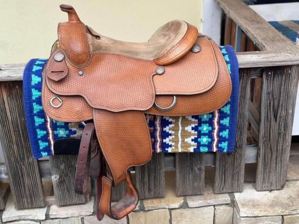 Blue Ribbon Western Saddle