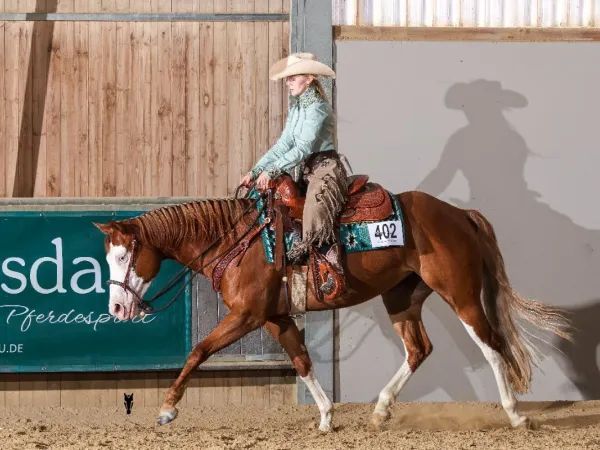 MB Livia Shininggun, sorrel Quarter Horse Mare - dreamquarters.de