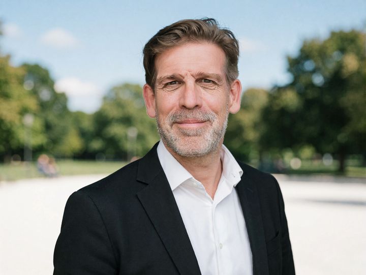 Bas's headshot
