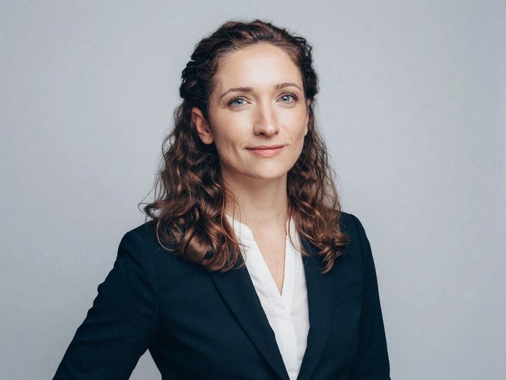 Sarah's headshot