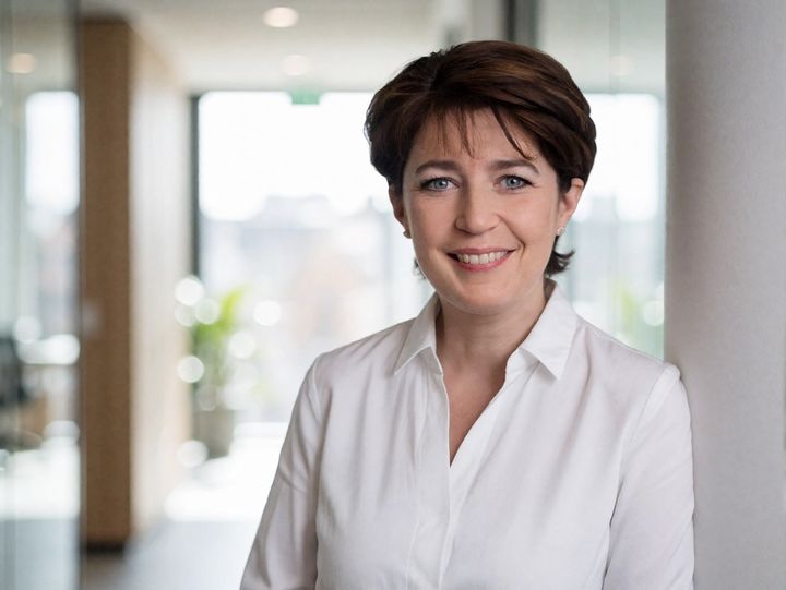 Cathleen's headshot