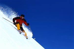 Amazing Health Benefits Of Downhill Skiing: Good for Body and Soul