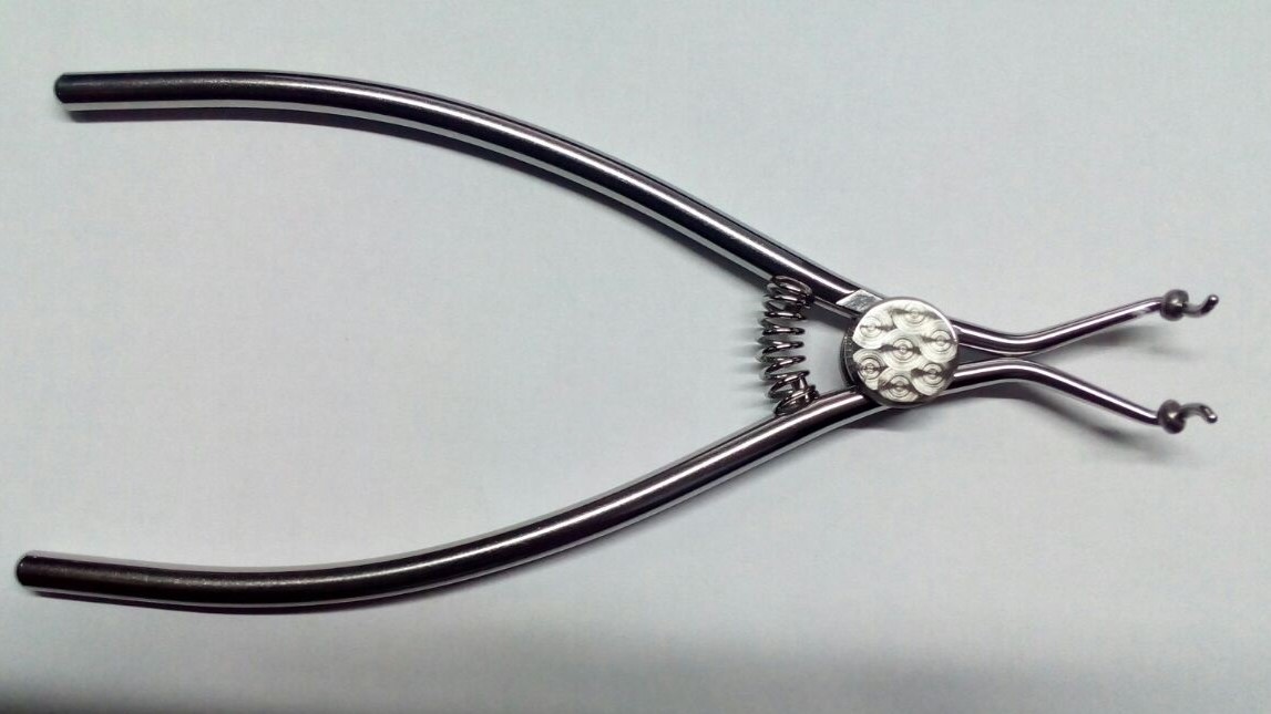 TOR-VM Forceps | DentaCarts | Dental Cart