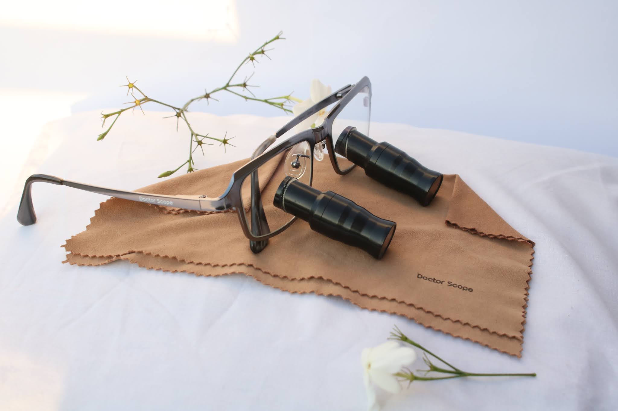 Dr Scope Custom Made Magnifying Loupes | DentaCarts | Dental Cart