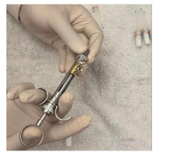 T.S. Traction Tips for separated instruments retrieval - 7 tips and adaptor | DentaCarts | Dental Cart