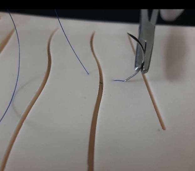 Med instru Skin pad | DentaCarts | Dental Cart