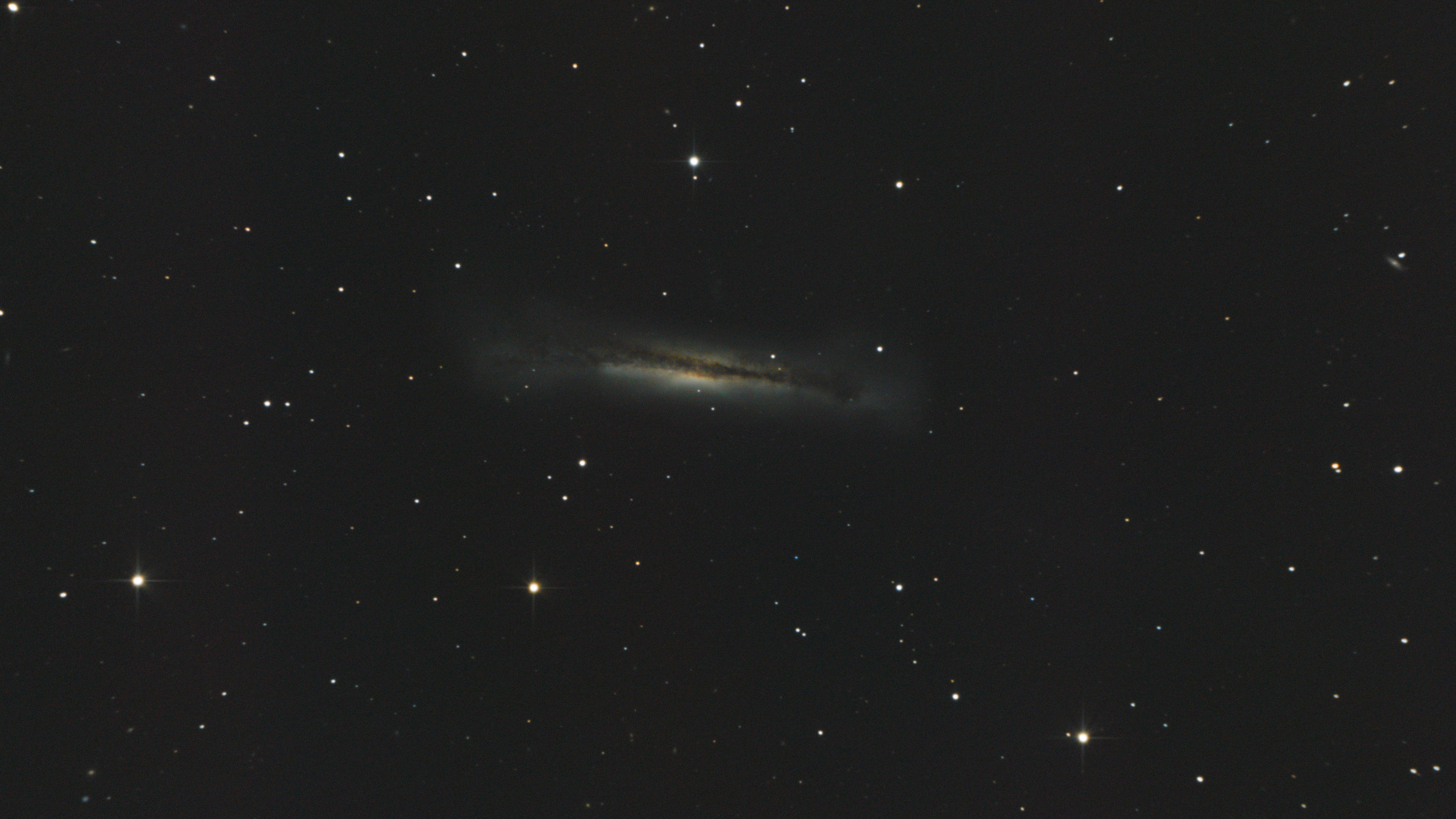 Burger seul (NGC 3628) Picture-c58a3a0f0459971a50fcecbc6fee0248-original