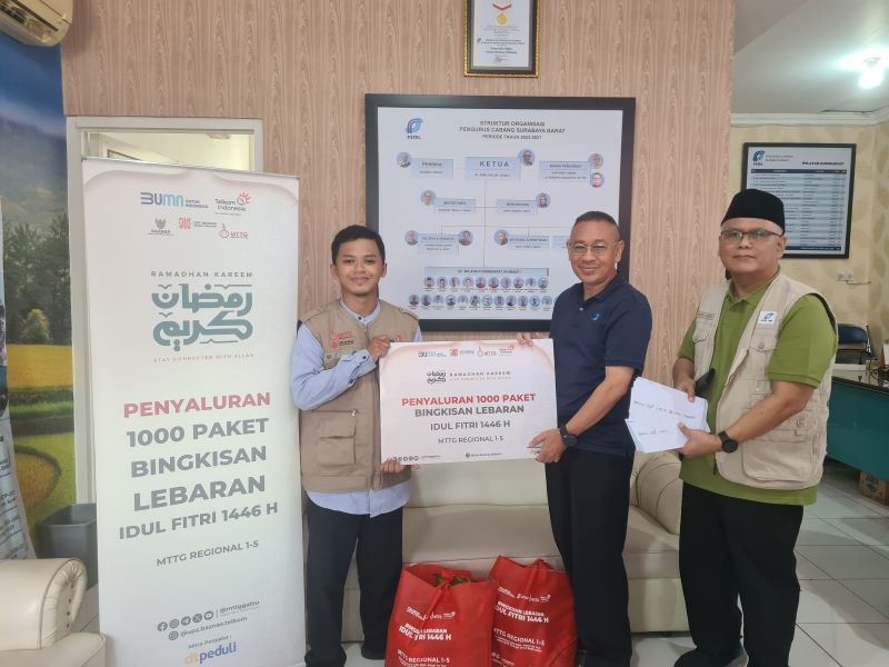 Sambut Lebaran, MTTG Bersama DT Peduli Jatim Salurkan 135 Bingkisan