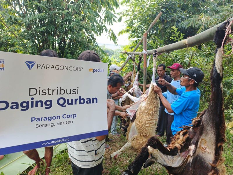 PT Paragon Bersama DT Peduli Banten Salurkan Hewan Qurban di Hari Raya Iduladha 1446 H
