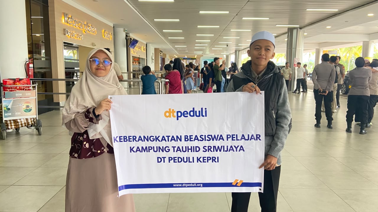 DT Peduli Kepri Melepas Keberangkatan Santri RTQ ke Pesantren Kampung Tauhid Sriwijaya Palembang