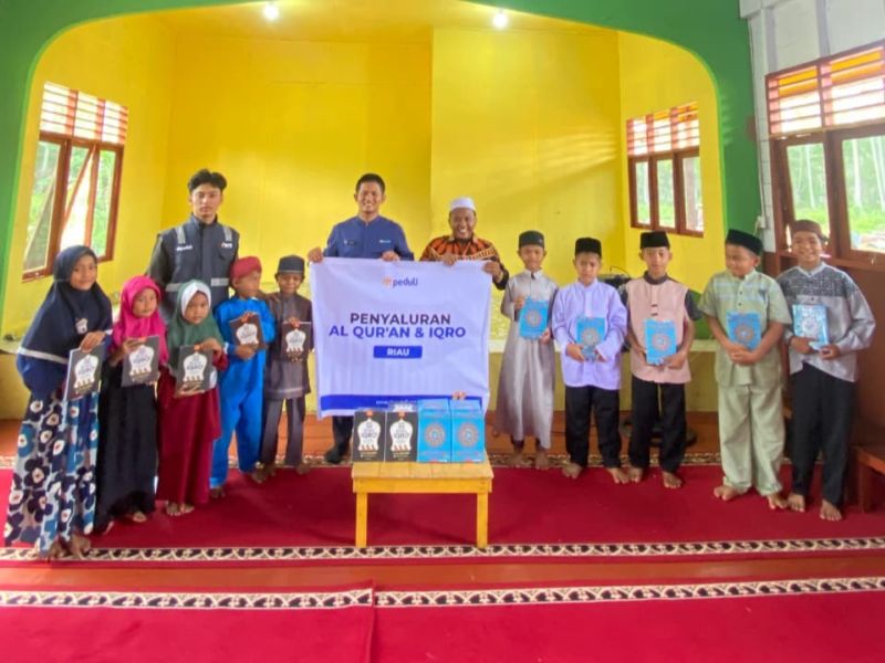 DT Peduli Riau Salurkan Wakaf Al-Qur'an dan Iqra' di Kepulauan Meranti