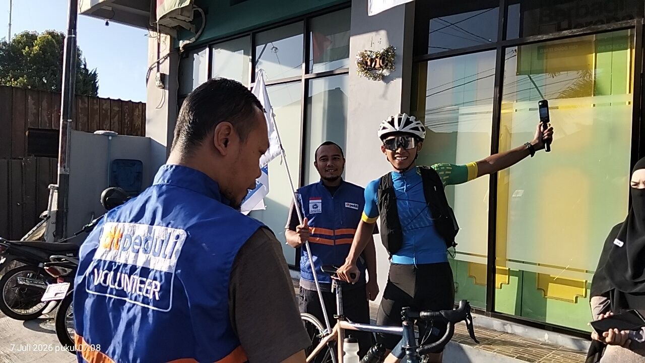 Kayuh Sepeda dari DT Peduli Kuningan ke Yogyakarta, Arya Ajak Masyarakat Gemar Olahraga dan Berbagi untuk Yatim
