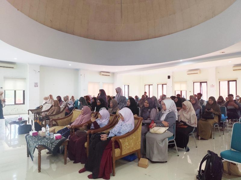 SDIT Al-Urwatul Wutsqo Gelar Kajian Parenting dan Donasi Peduli Palestina