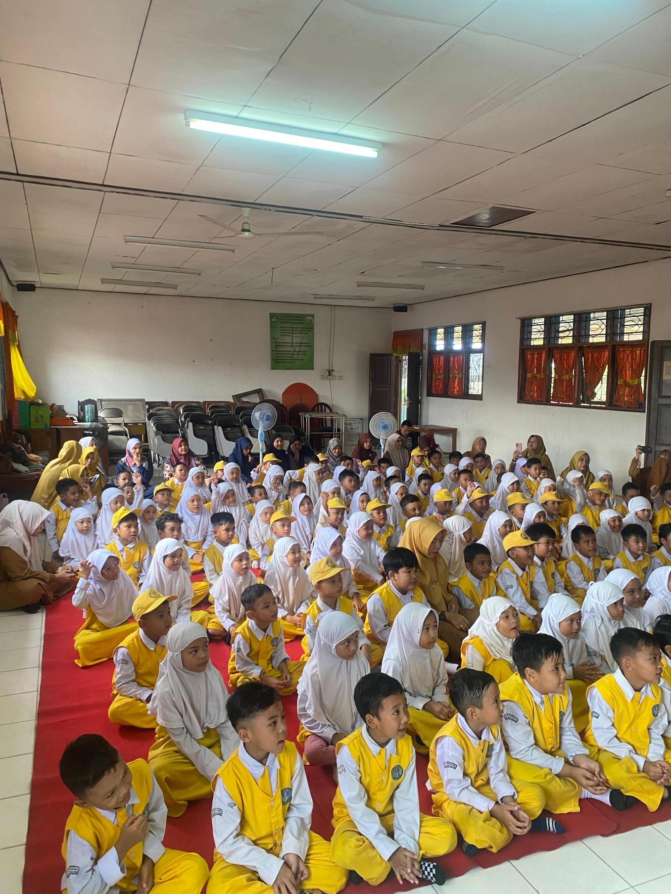 DT Peduli Riau Gelar Dongeng Kemanusiaan dan Galang Donasi Sedekah Daging untuk Palestina di TK Al Khadijah