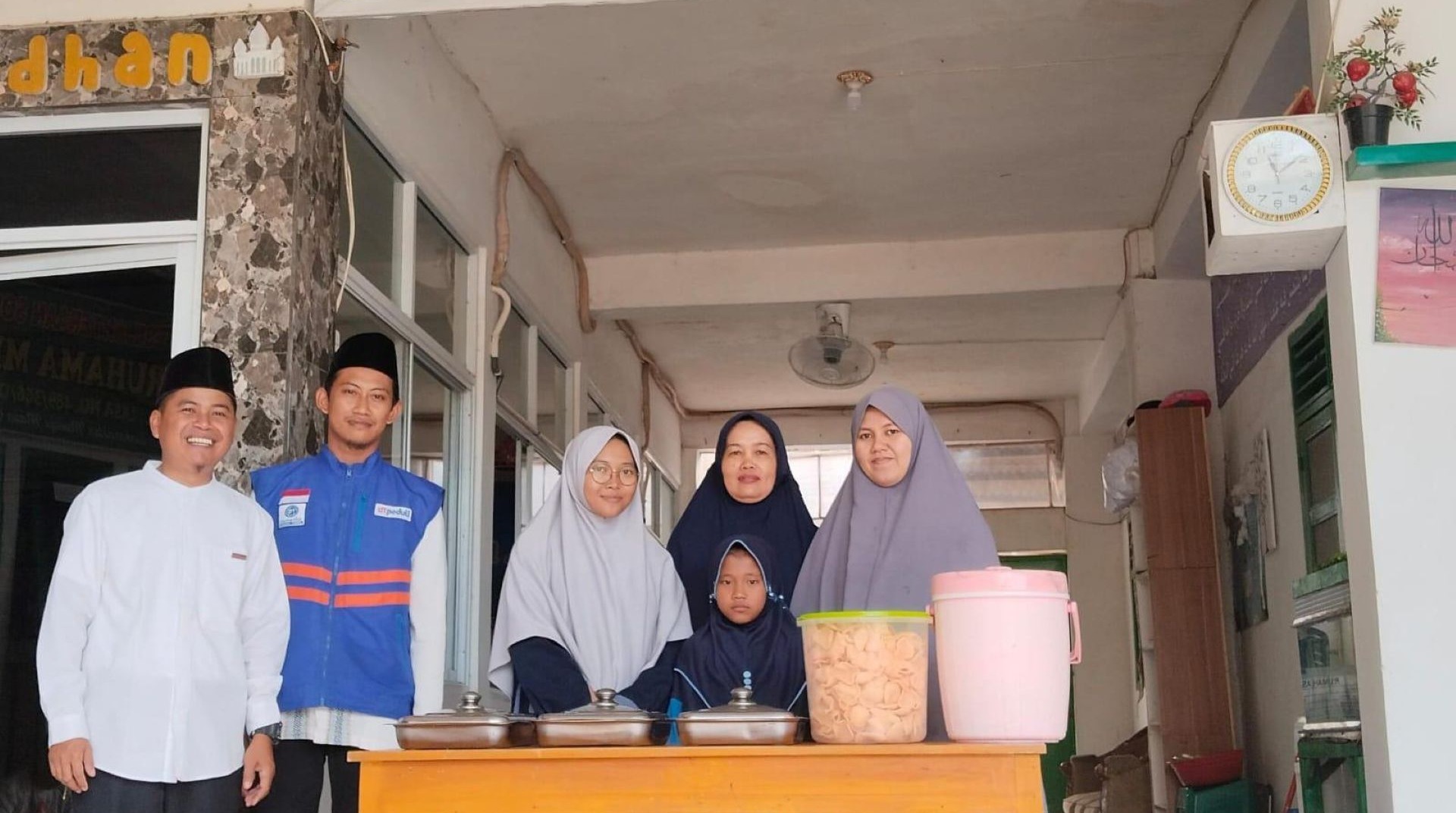 Penuhi Gizi Anak Yatim di Jumat Berkah, DT Peduli Metro Salurkan Makanan ke Panti Asuhan Bina Ruhama