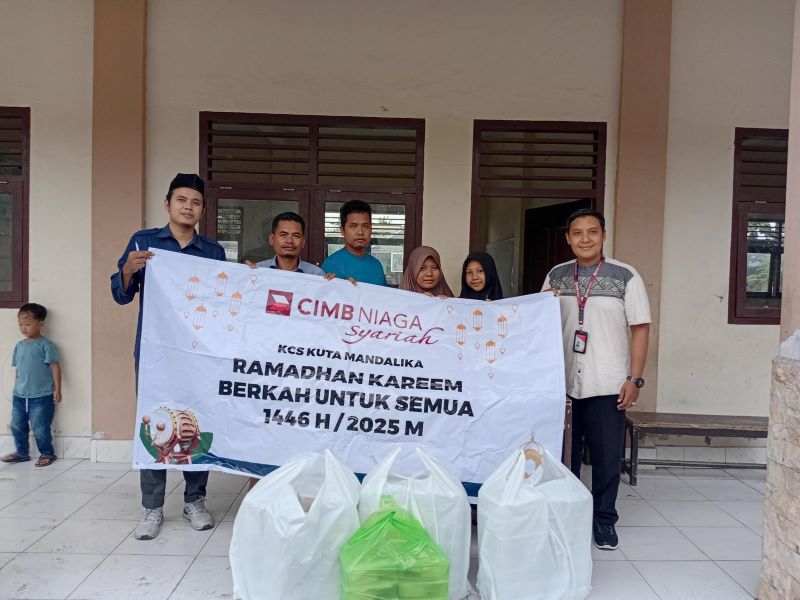 Berbagi Berkah Ramadhan, Bank CIMB Niaga Syariah Bersama DT Peduli NTB Salurkan 550 Paket Buka Puasa