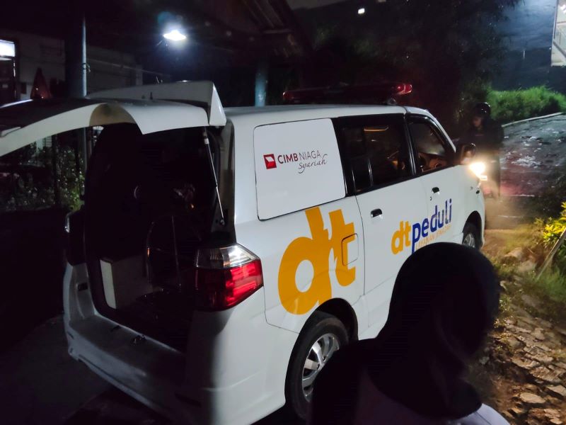 Ambulans DT Peduli Bandung Berikan Pelayanan Terbaik