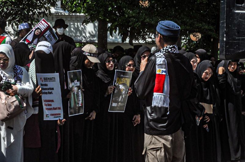 DT Peduli Bersama Ratusan Warga Sukabumi Gelar Aksi Solidaritas untuk Palestina