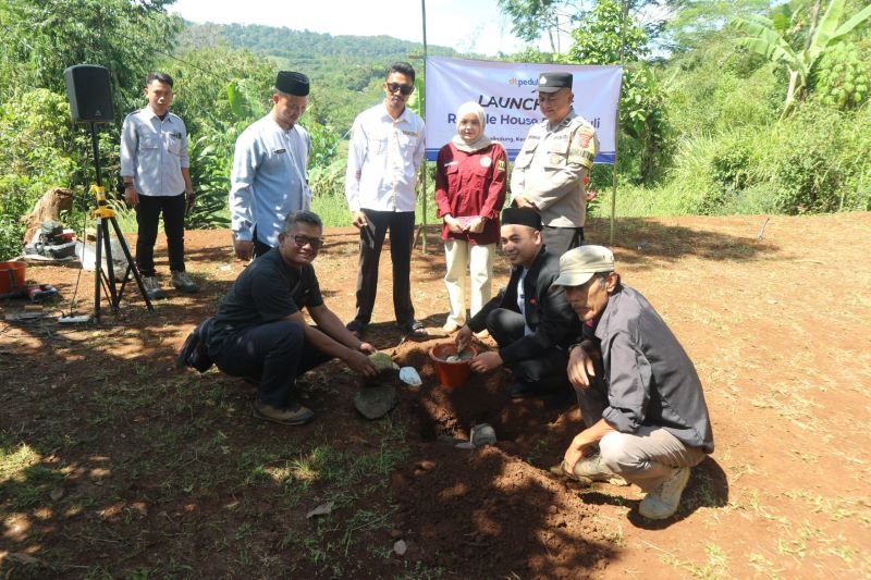 DT Peduli Resmikan Recycle House untuk Penyintas Bencana Pergerakan Tanah Nyalindung