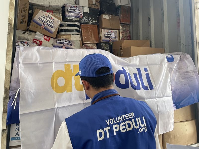Sinergi Kemanusiaan, TIKI dan DT Peduli Kirim Armada Bantuan untuk Korban Bencana Sumatera